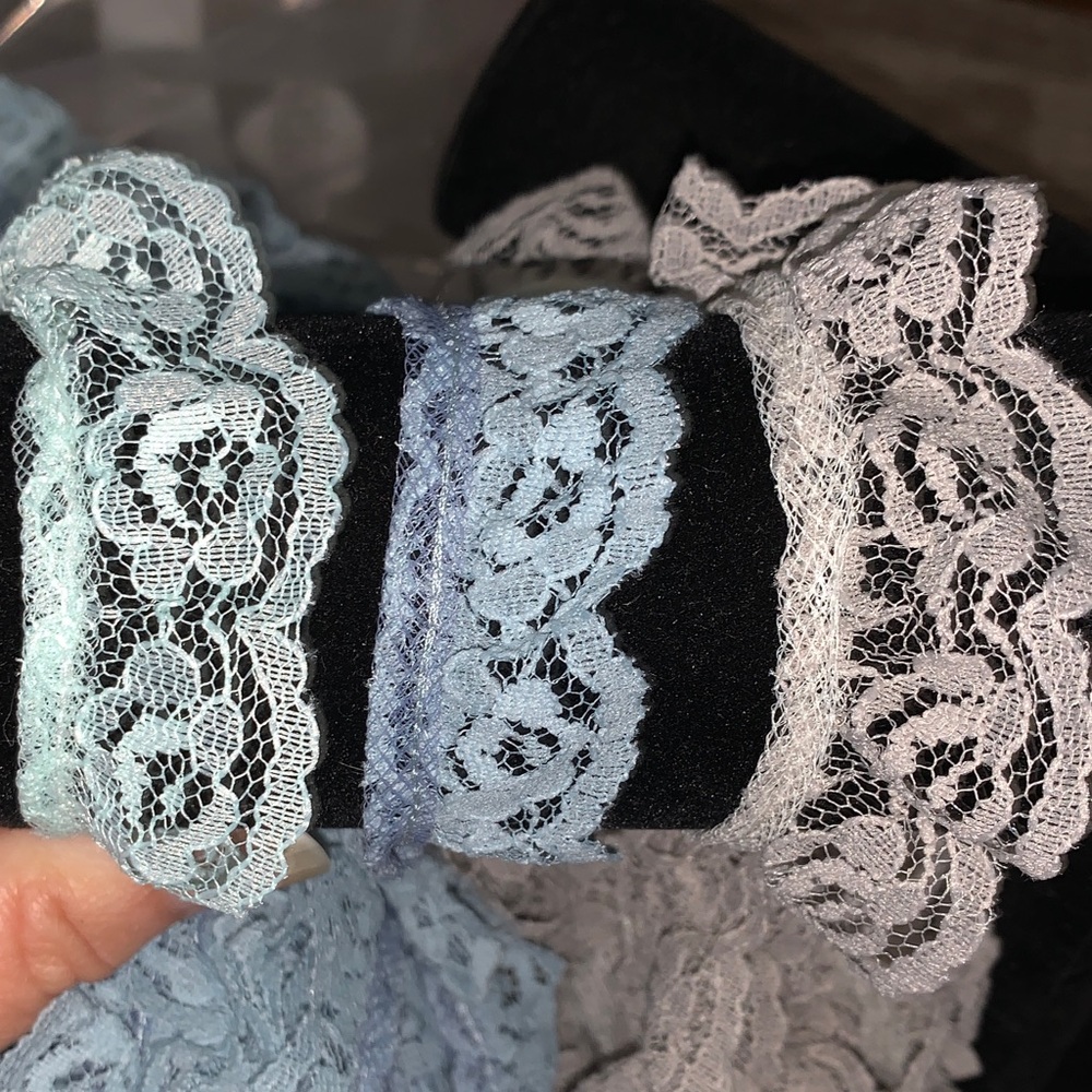 15 Yds. 1 Inch Lace Gray , Mint Green ,Country Blue